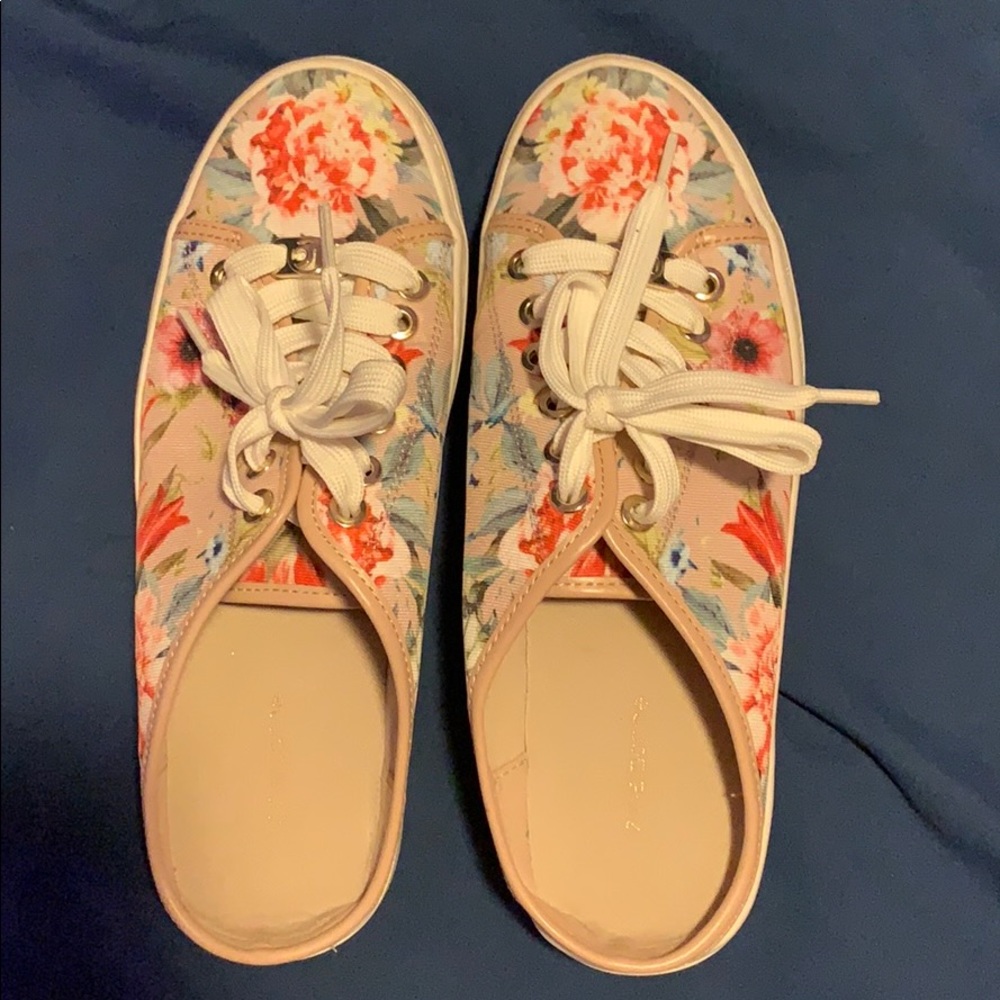 Liz Claiborne size 6 great deal